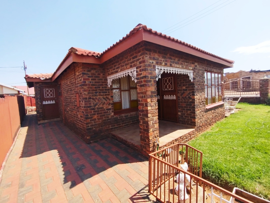 3 Bedroom Property for Sale in Ikageng North West